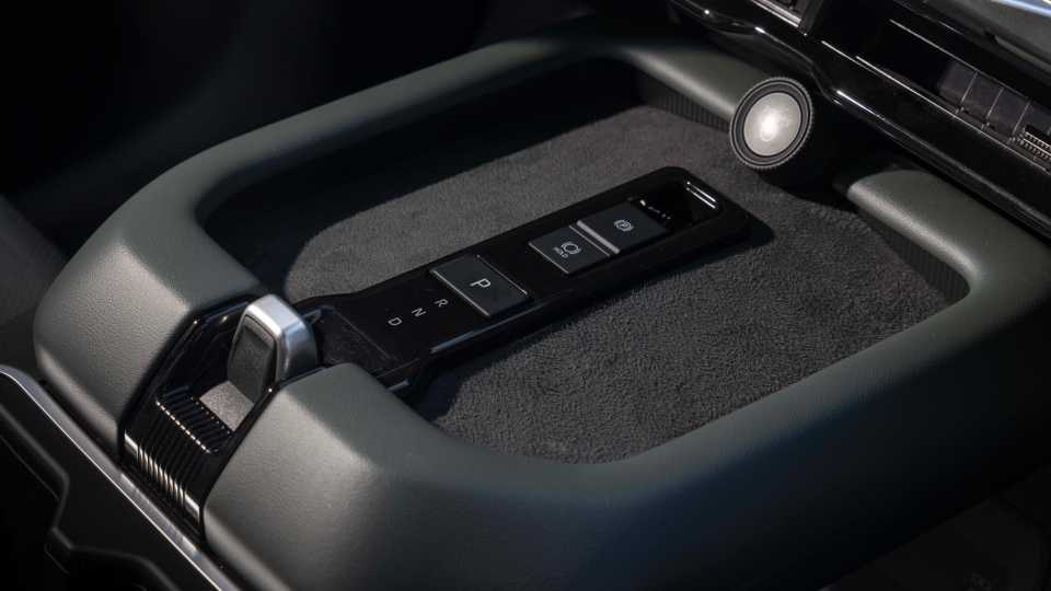 2027 - 2028 Subaru Getaway - interior