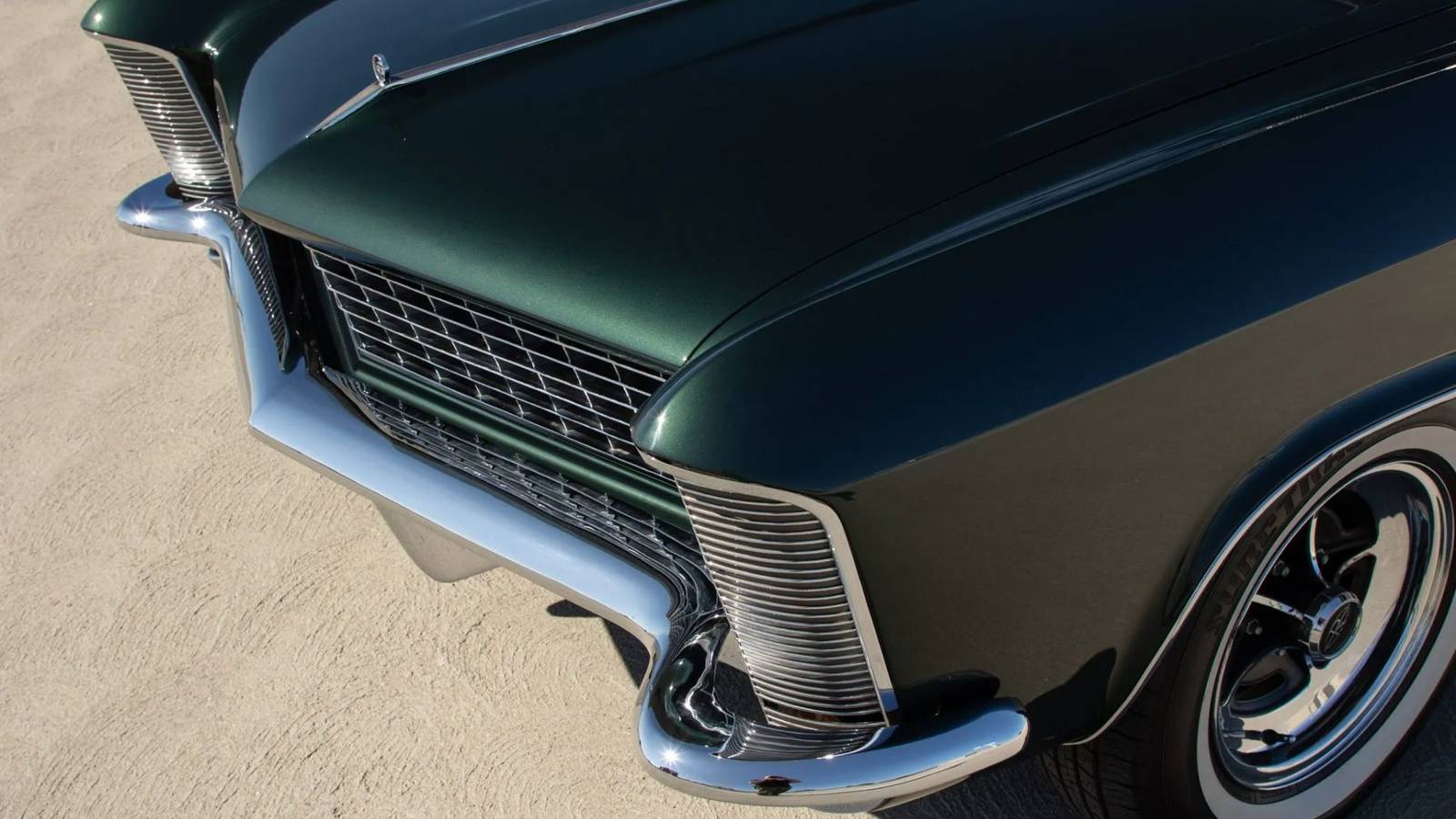 Clamshell Riviera Buick's Hidden Headlights: The Riviera's Unique Design Feature