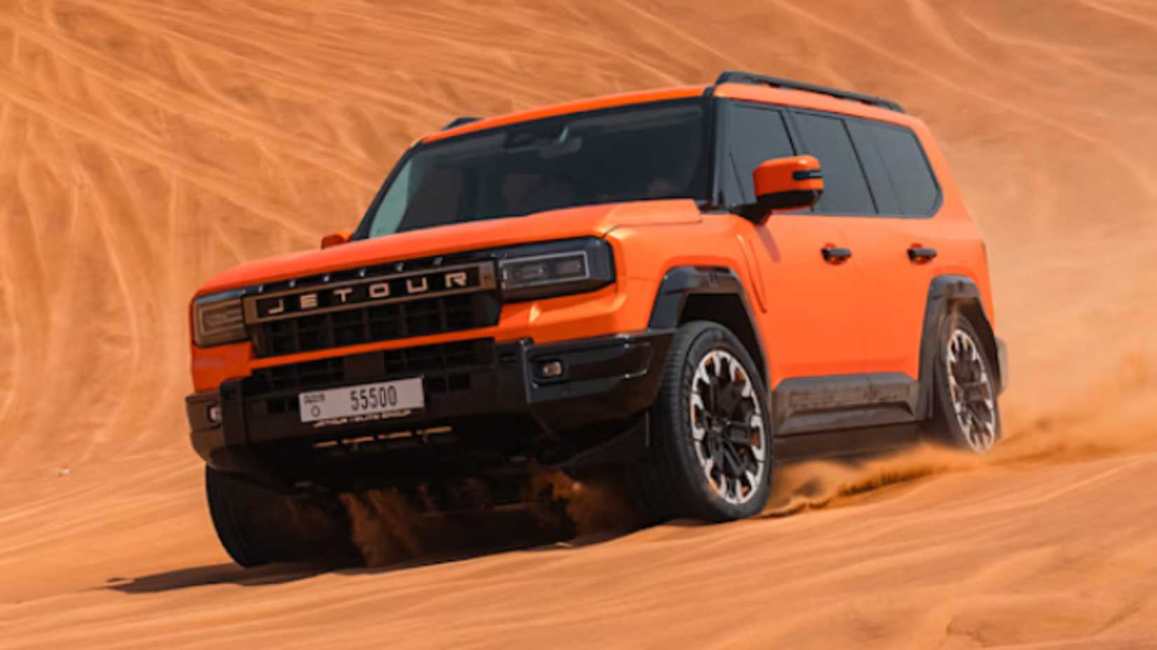 jetour-g700-suv-with-magna-dhd-duo