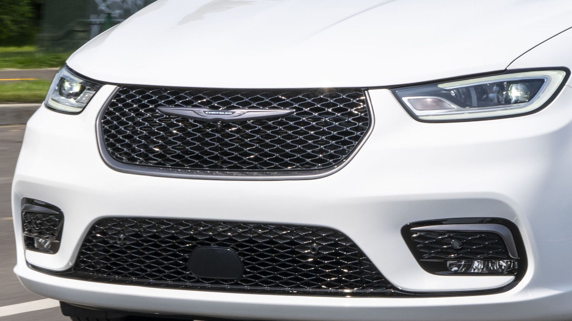 Chrysler's Got A New Logo You'll Only See On One Car