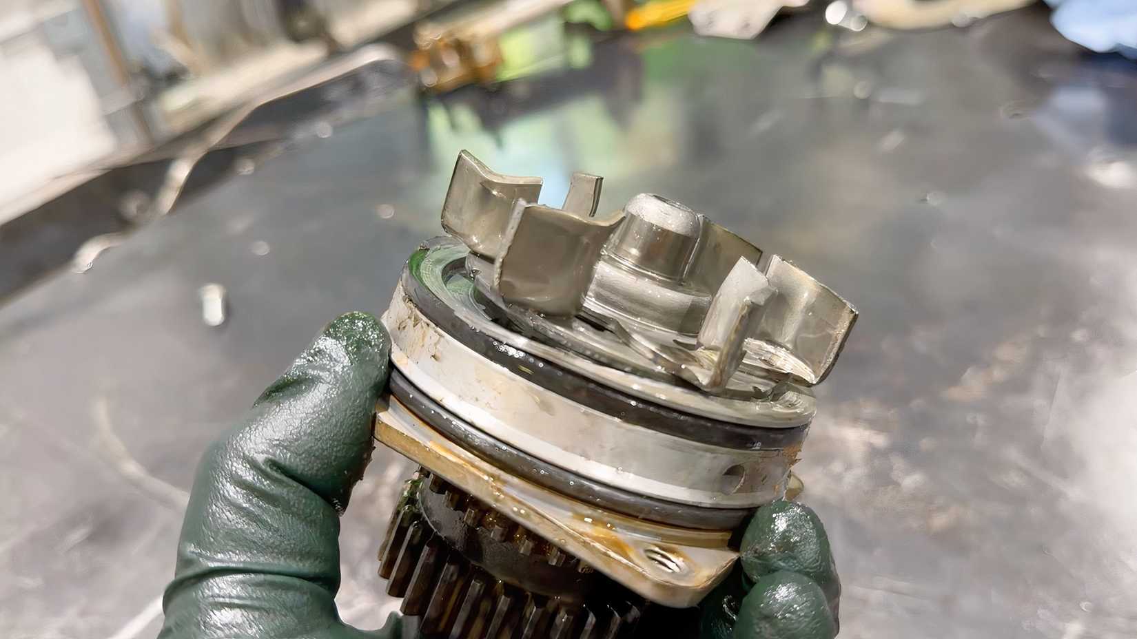 Nissan's Newest V6 Truck Engine Has A Fatal Flaw: 'The Bean Counters ...