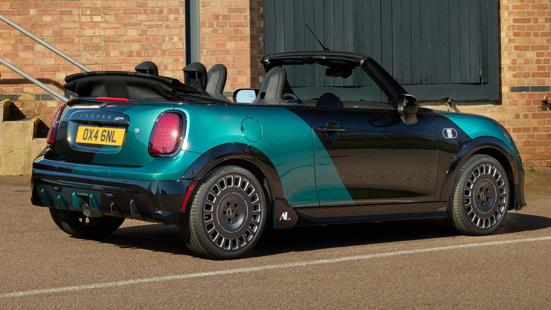 Mini Builds One-Off John Cooper Works Convertible For Client In The US