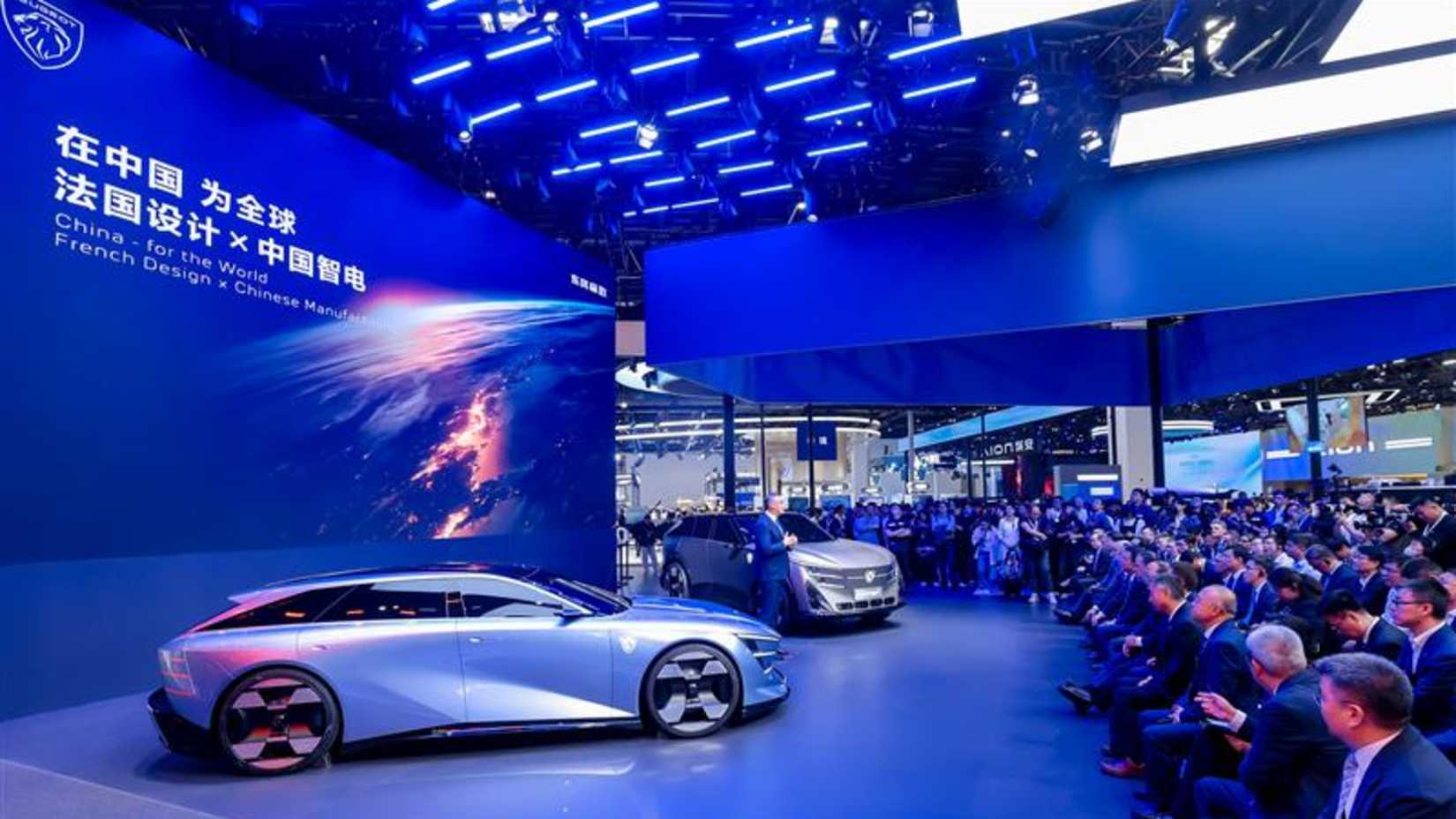 peugeot-concept-6-sedan-and-concept-8-suv-at-beijing-auto-show