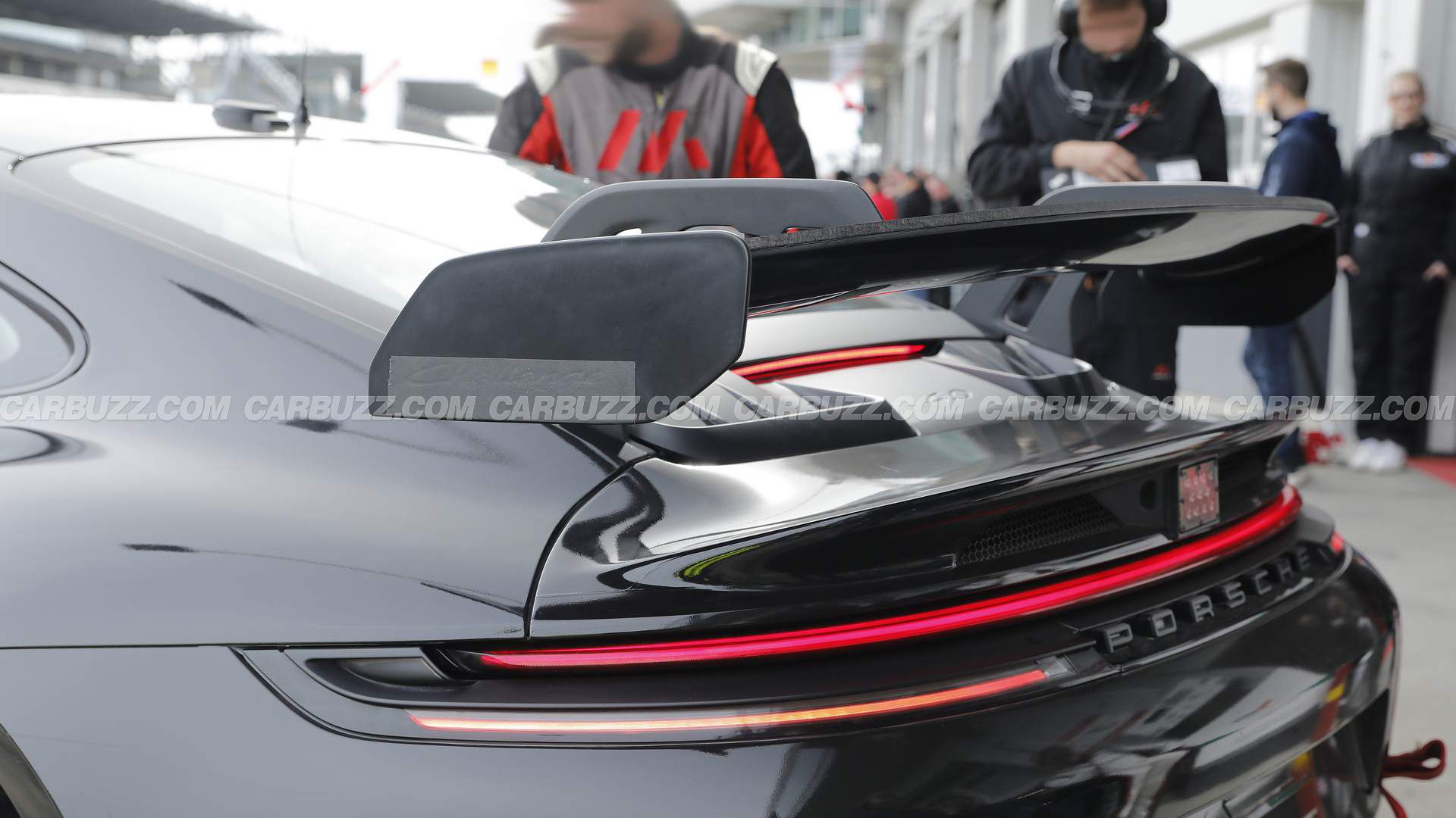 포르쉐가 새로운 911 GT4를 준비 중입니다 - 오타가 아닙니다