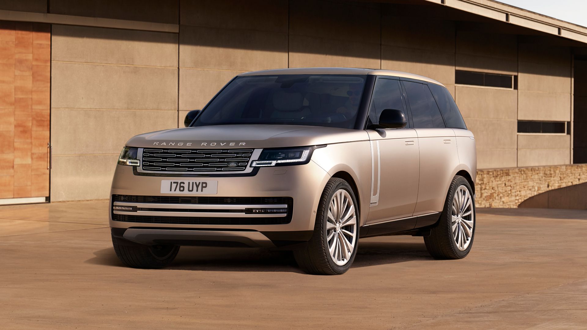 2025 Land Rover Range Rover Pricing, Photos & Specs