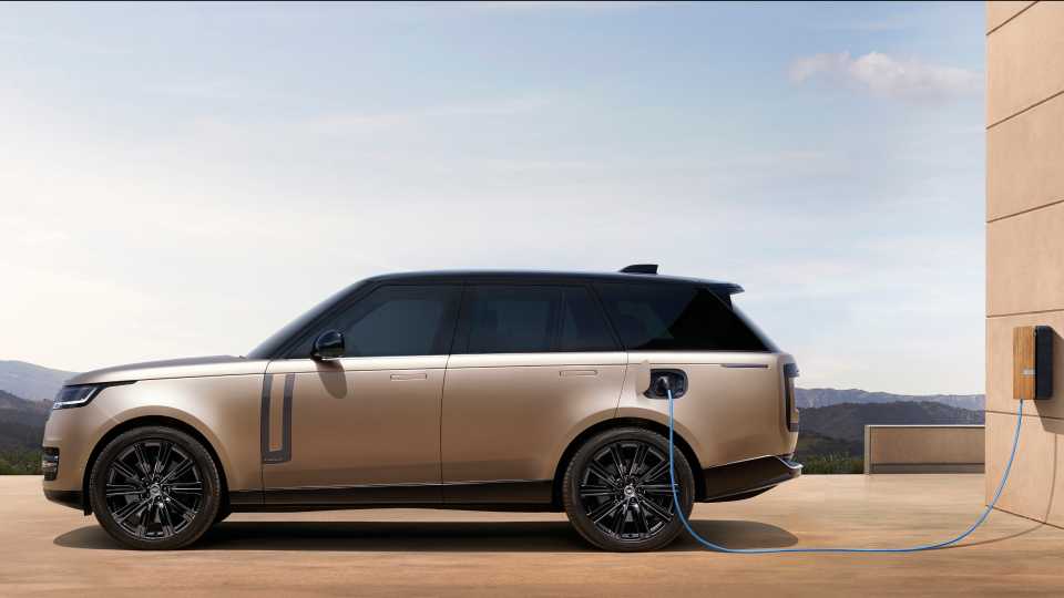 Range Rover 22025 2025 Land Rover Range Rover Pricing, Photos & Specs