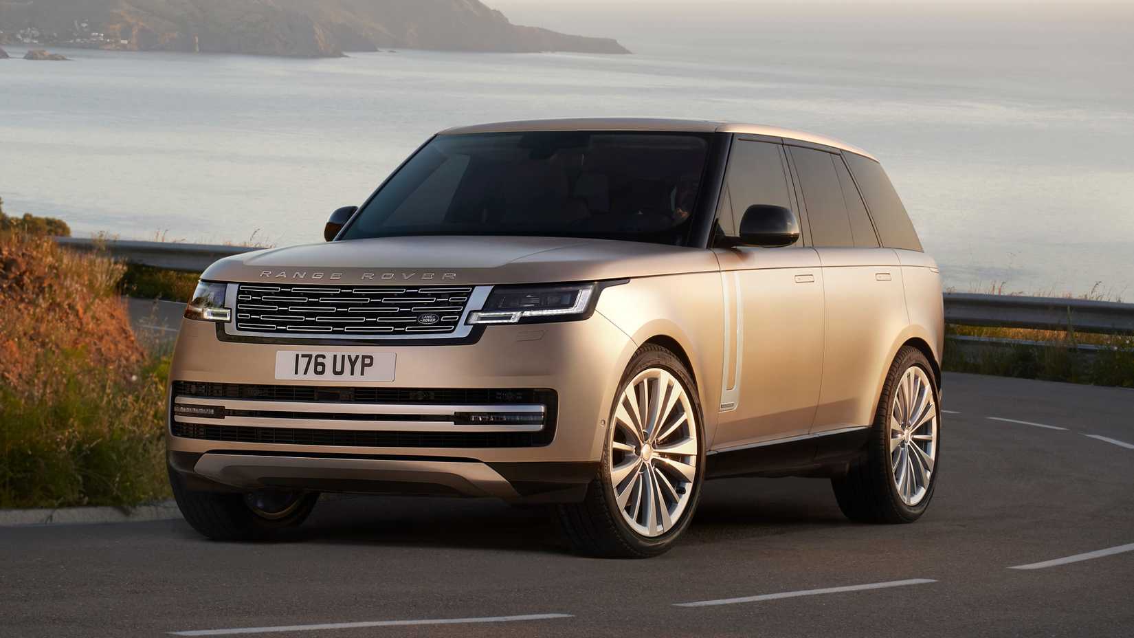 2025 Land Rover Range Rover Pricing, Photos & Specs