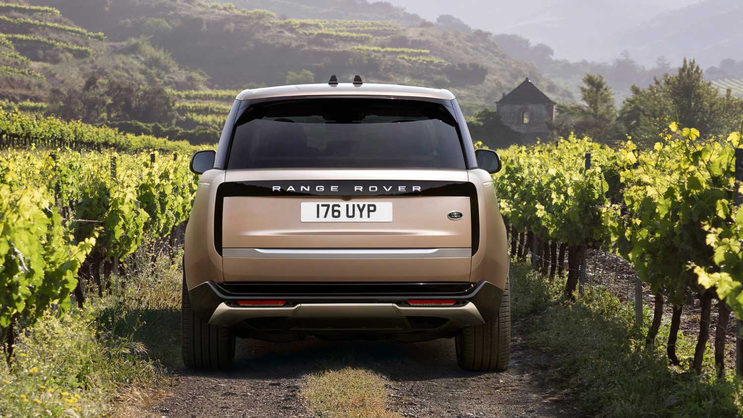 Range Rover 22025 2025 Land Rover Range Rover Pricing, Photos & Specs