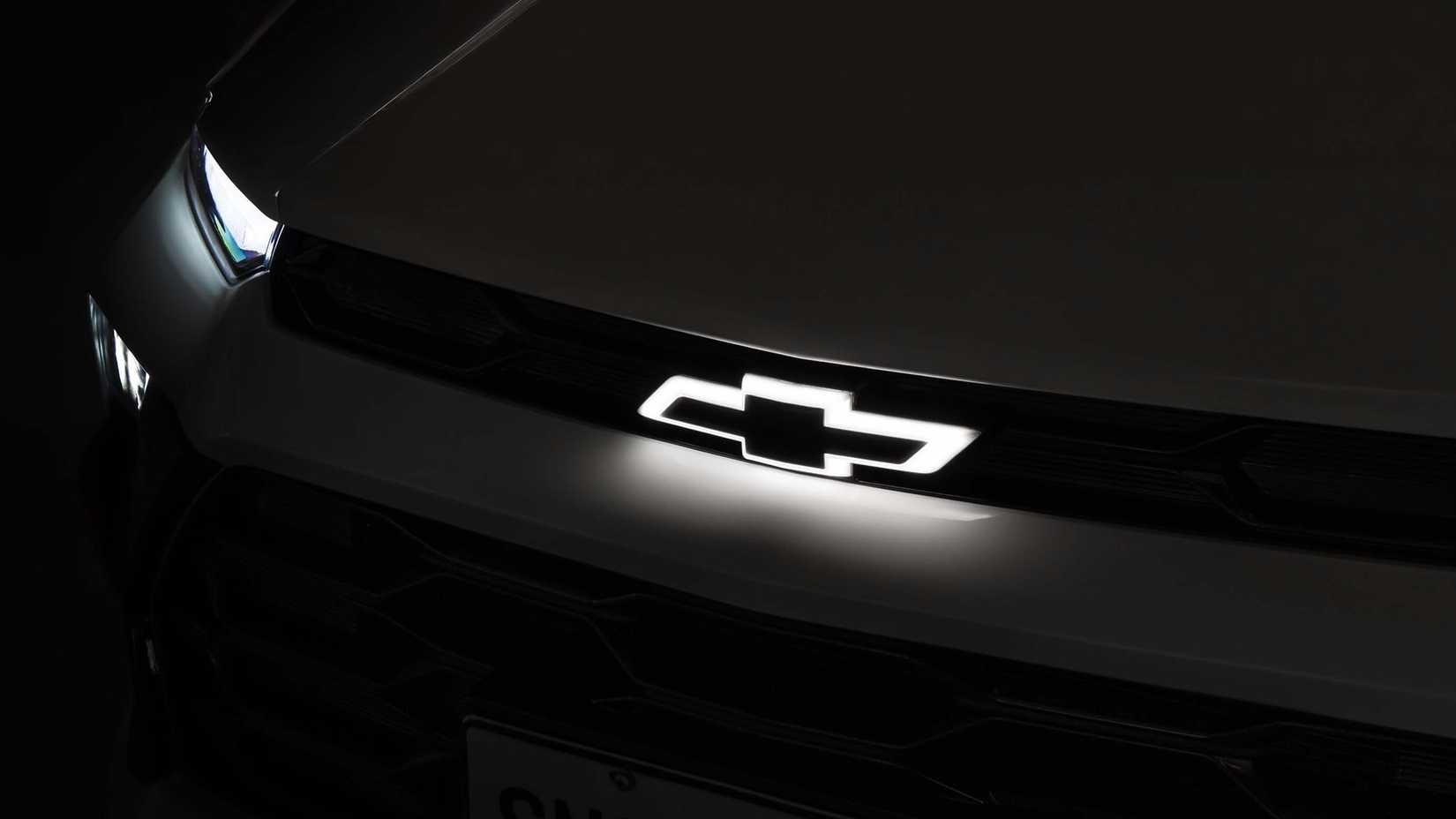 Chevrolet Sonic teaser with badge