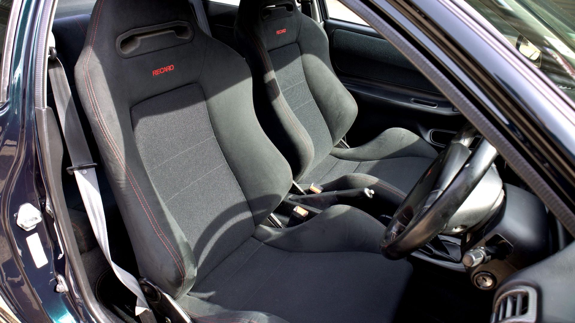 Tolman Makes Old Acura Integra Type R New Again With 'Non-Invasive' Rebuild