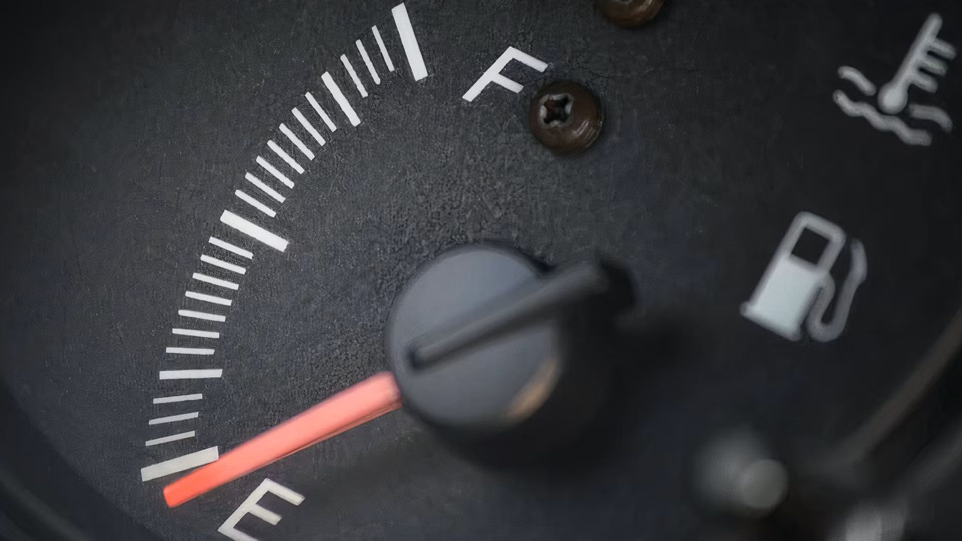 Average Gas Price Tops $5 Per Gallon, Diesel Over $7 In Several US States