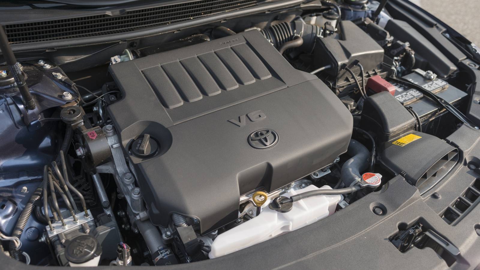 How Toyota's 2GR-FE V6 Outsmarted It's Competitor's Worst Engineering Mistakes