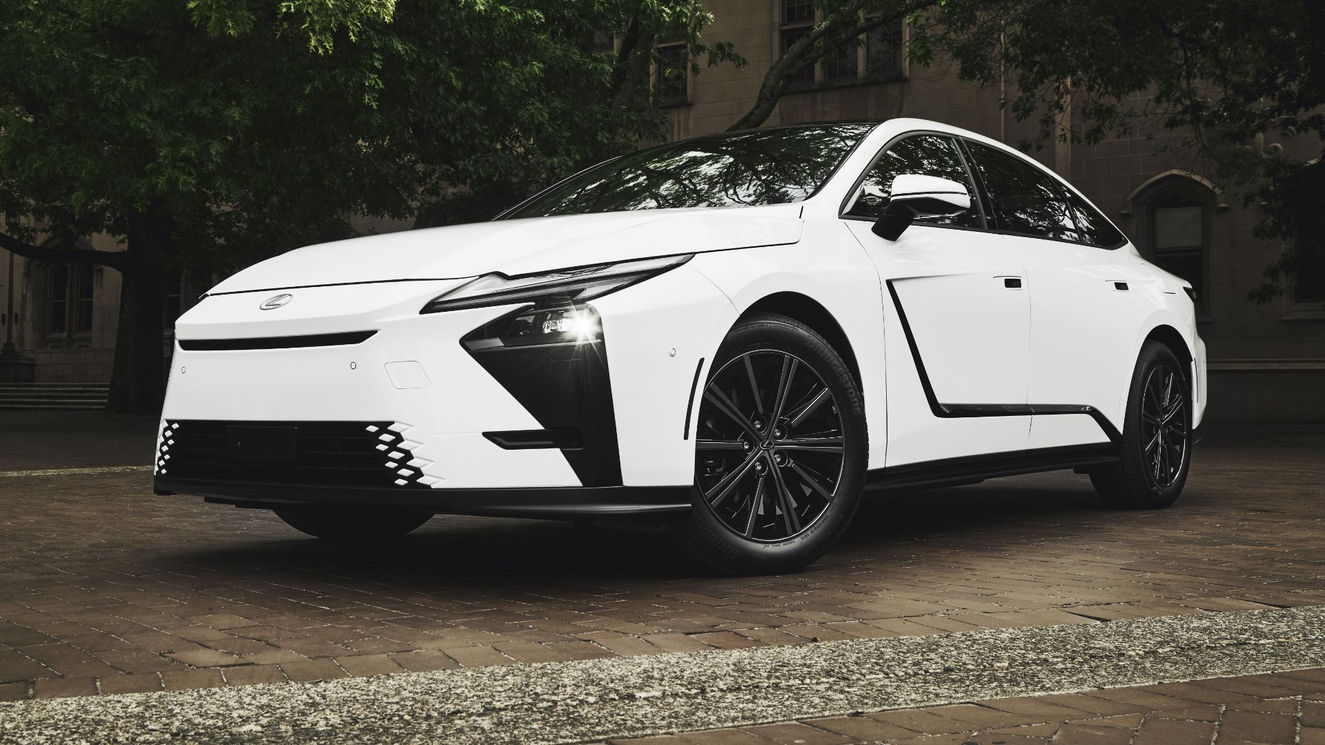 2026 Lexus ES 350h side profile