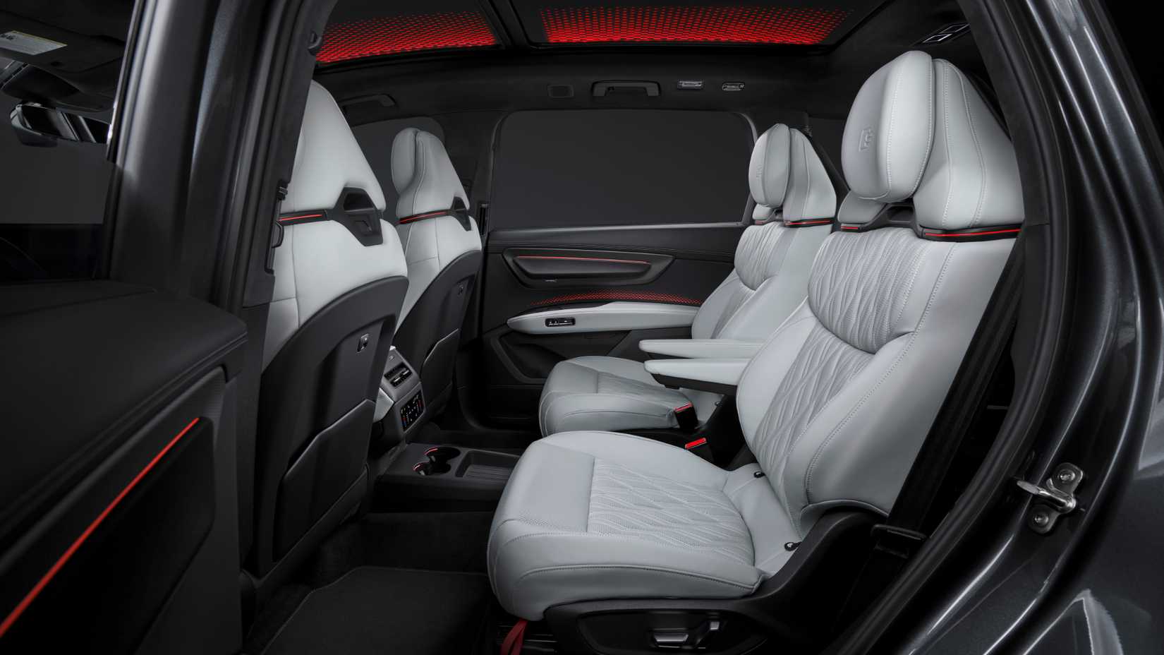 2027 Audi Q9 Interior reveal (8)