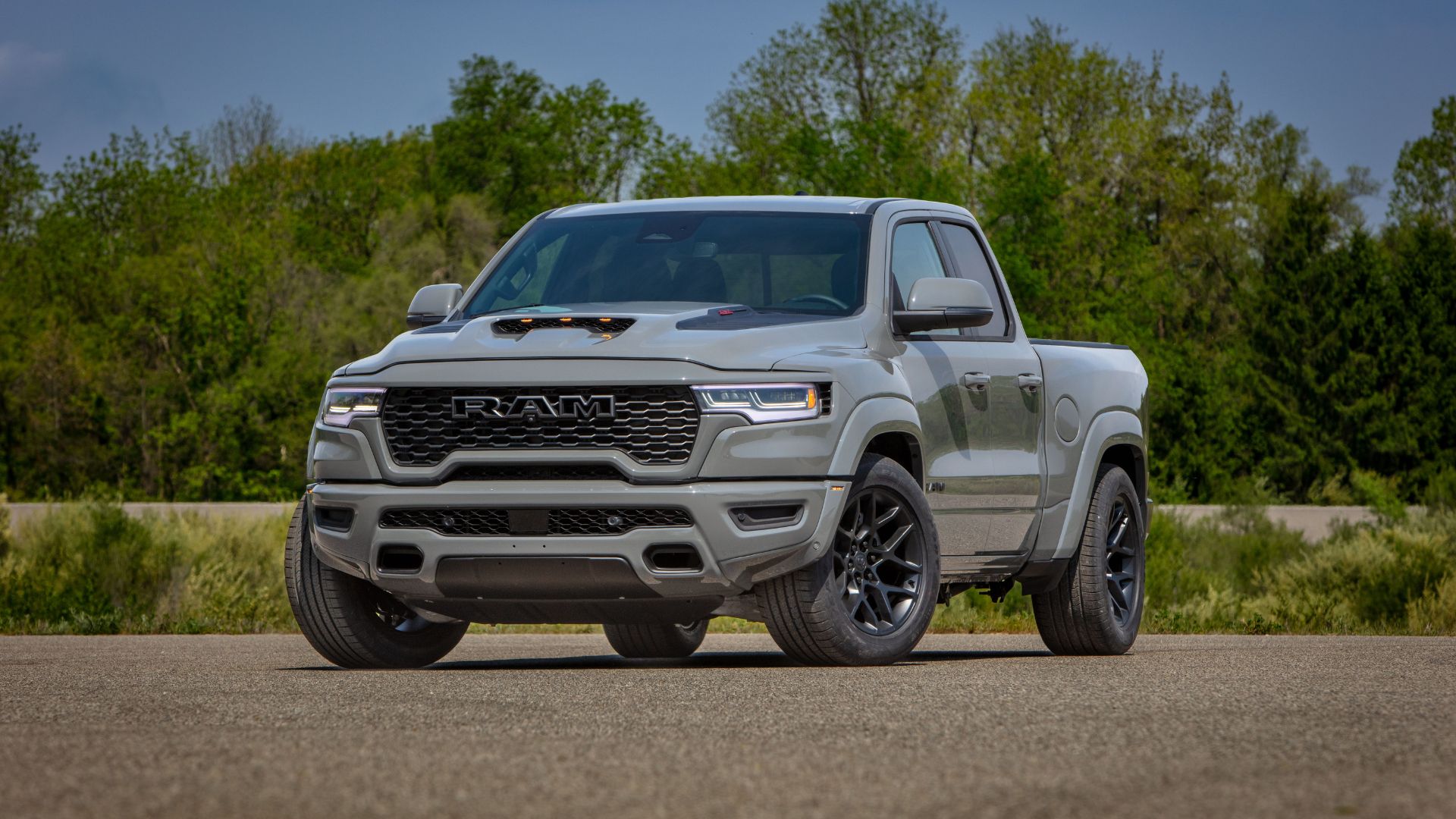 2027 Ram 1500 Rumble Bee Pricing, Photos & Specs