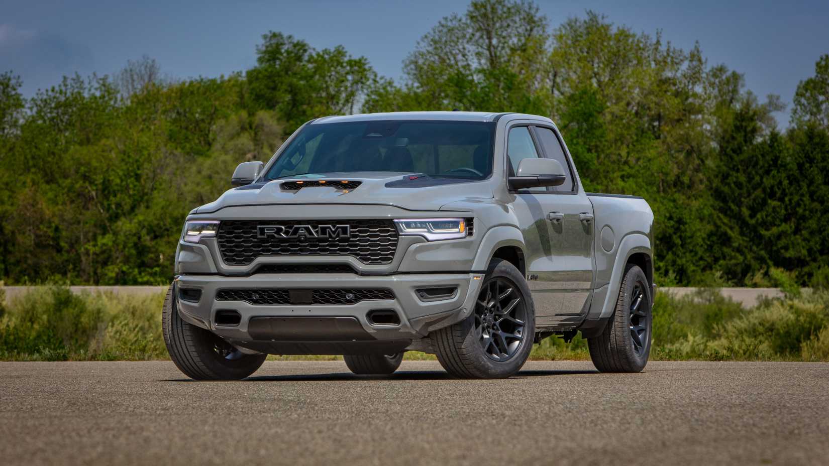 2027 Ram 1500 Rumble Bee Gallery: Interior And Exterior Images
