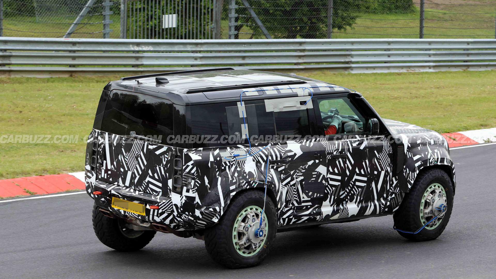 Land Rover's New Defender Could Be A Rich Man's Raptor In The Making