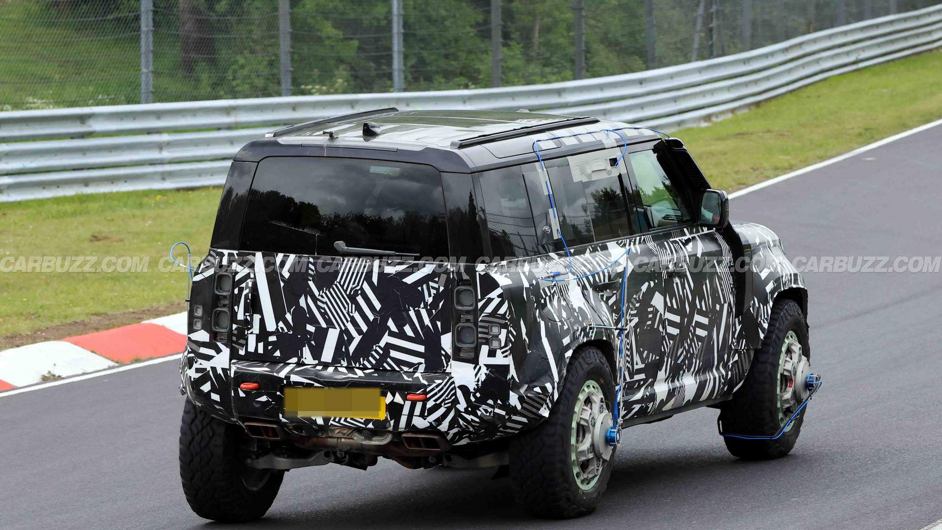 Land Rover's New Defender Could Be A Rich Man's Raptor In The Making