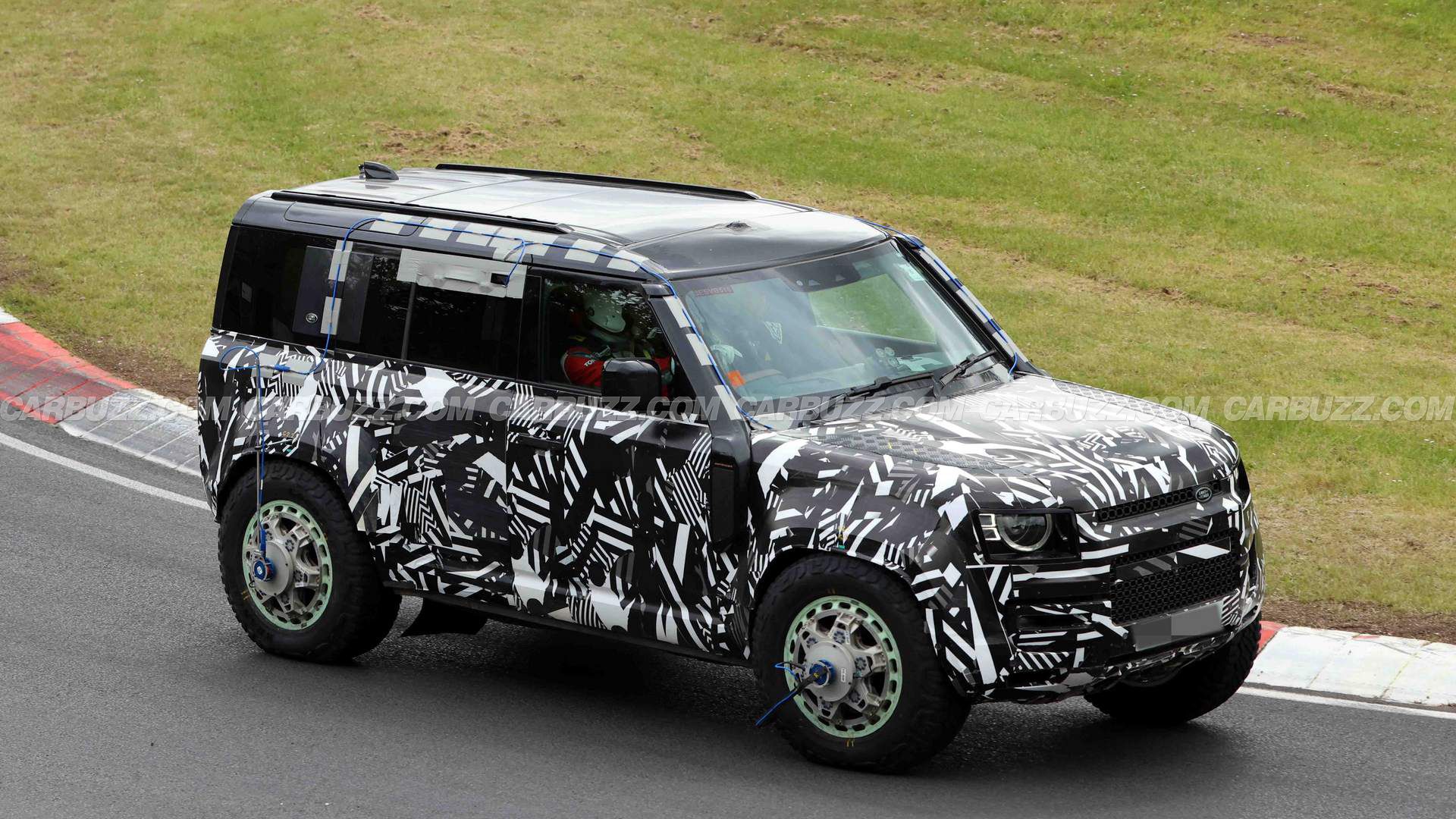 Land Rover's New Defender Could Be A Rich Man's Raptor In The Making