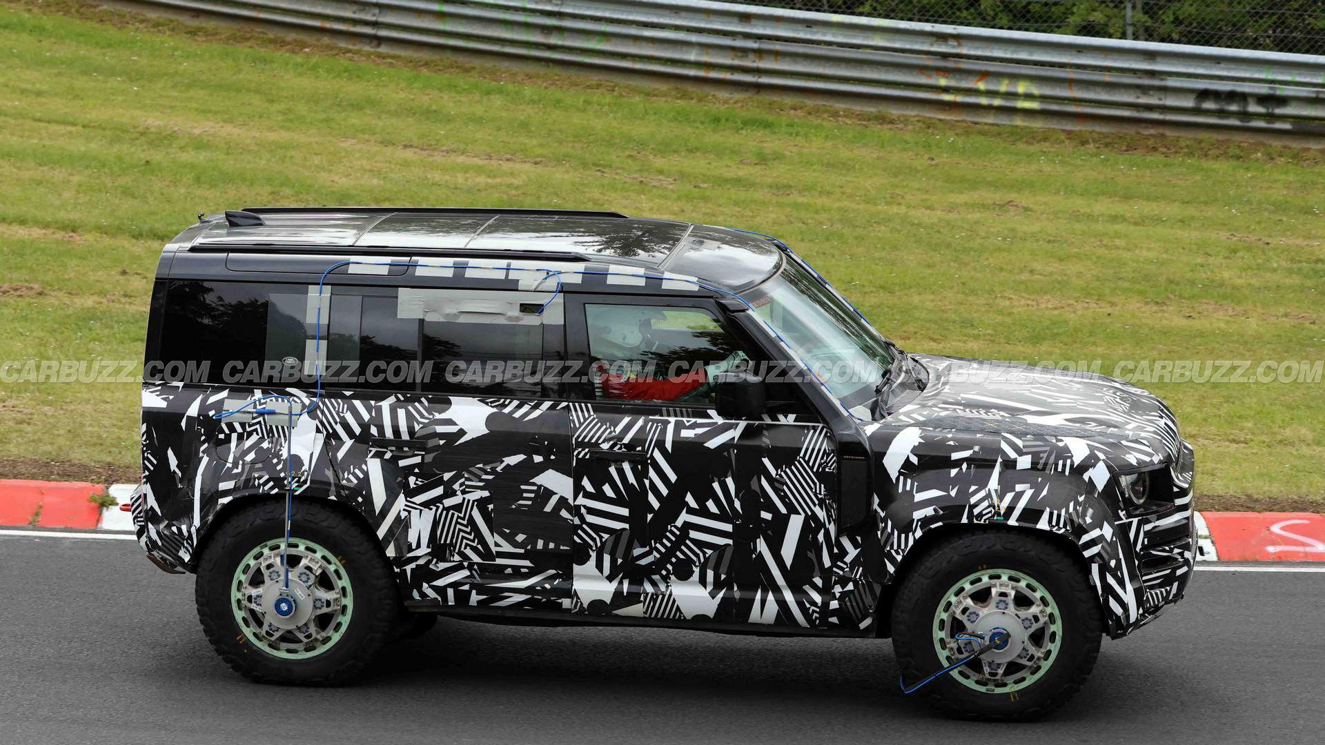 Land Rover's New Defender Could Be A Rich Man's Raptor In The Making