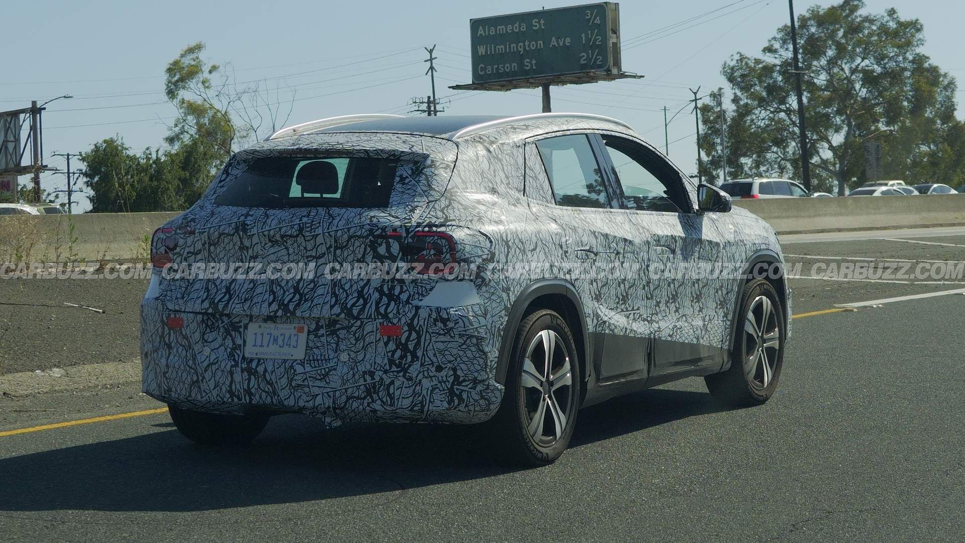Mercedes-Benz GLA spy photo (4)