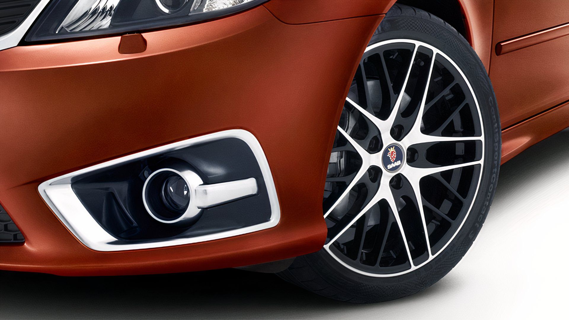 당신의 BMW를 포기하게 만들 수도 있는 퍼포먼스 사브 8종