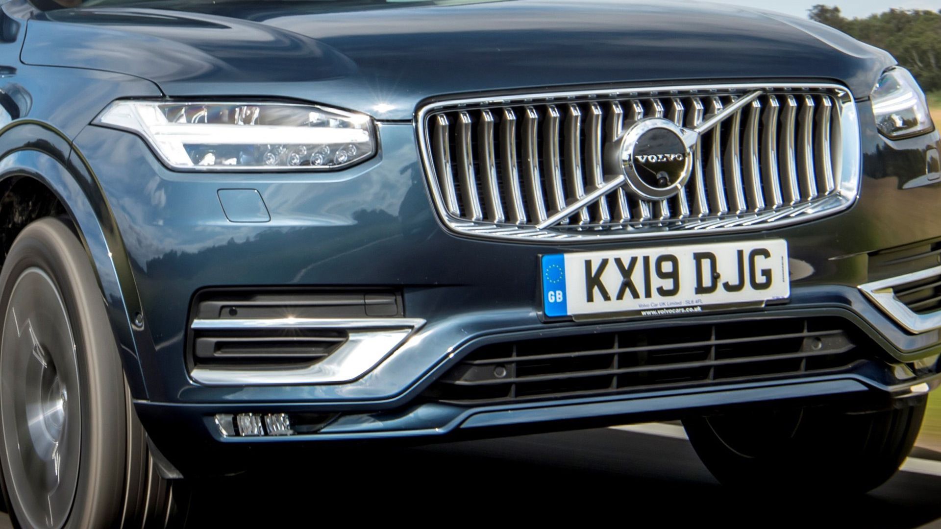 풀옵션 중고 볼보 XC90이 기본형 신형 메르세데스 GLE를 압도하는 이유