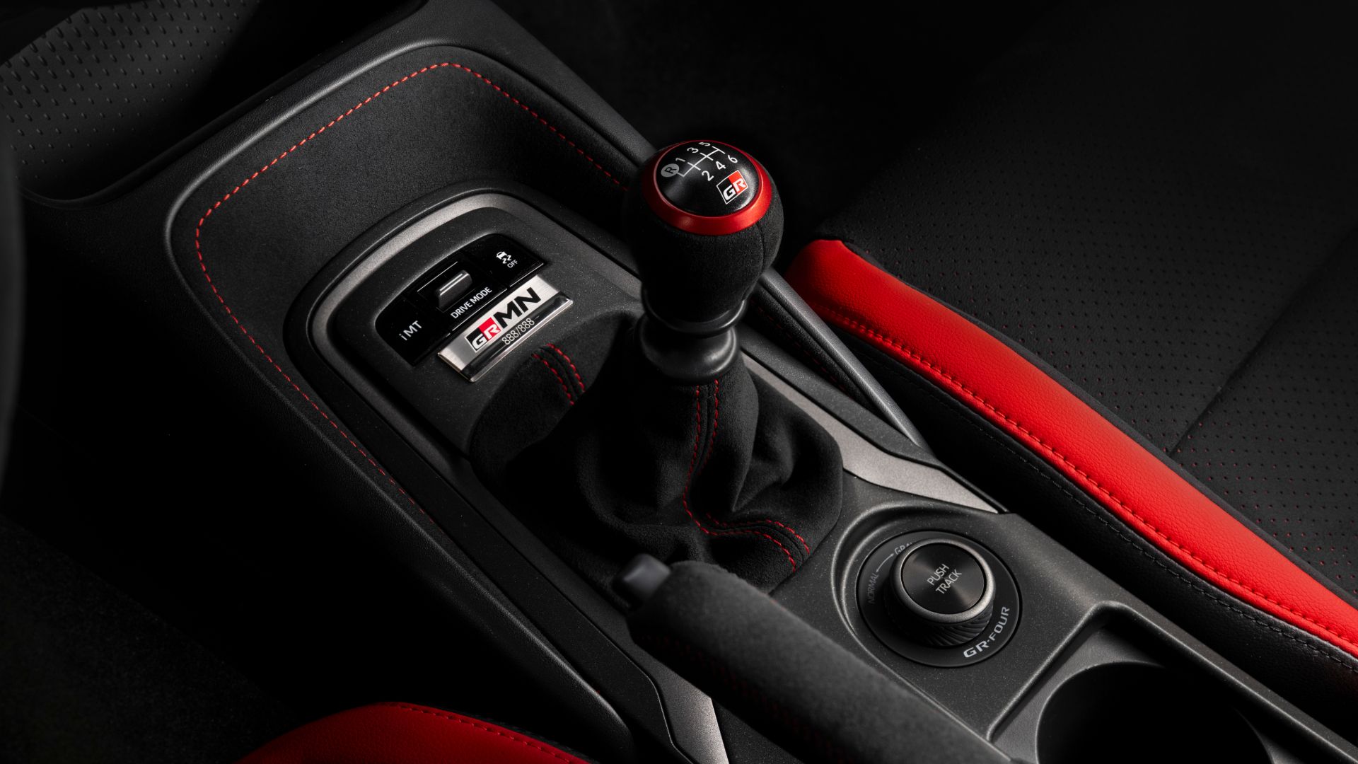 미국에 남은 유일한 수동 변속기 사륜구동 핫해치