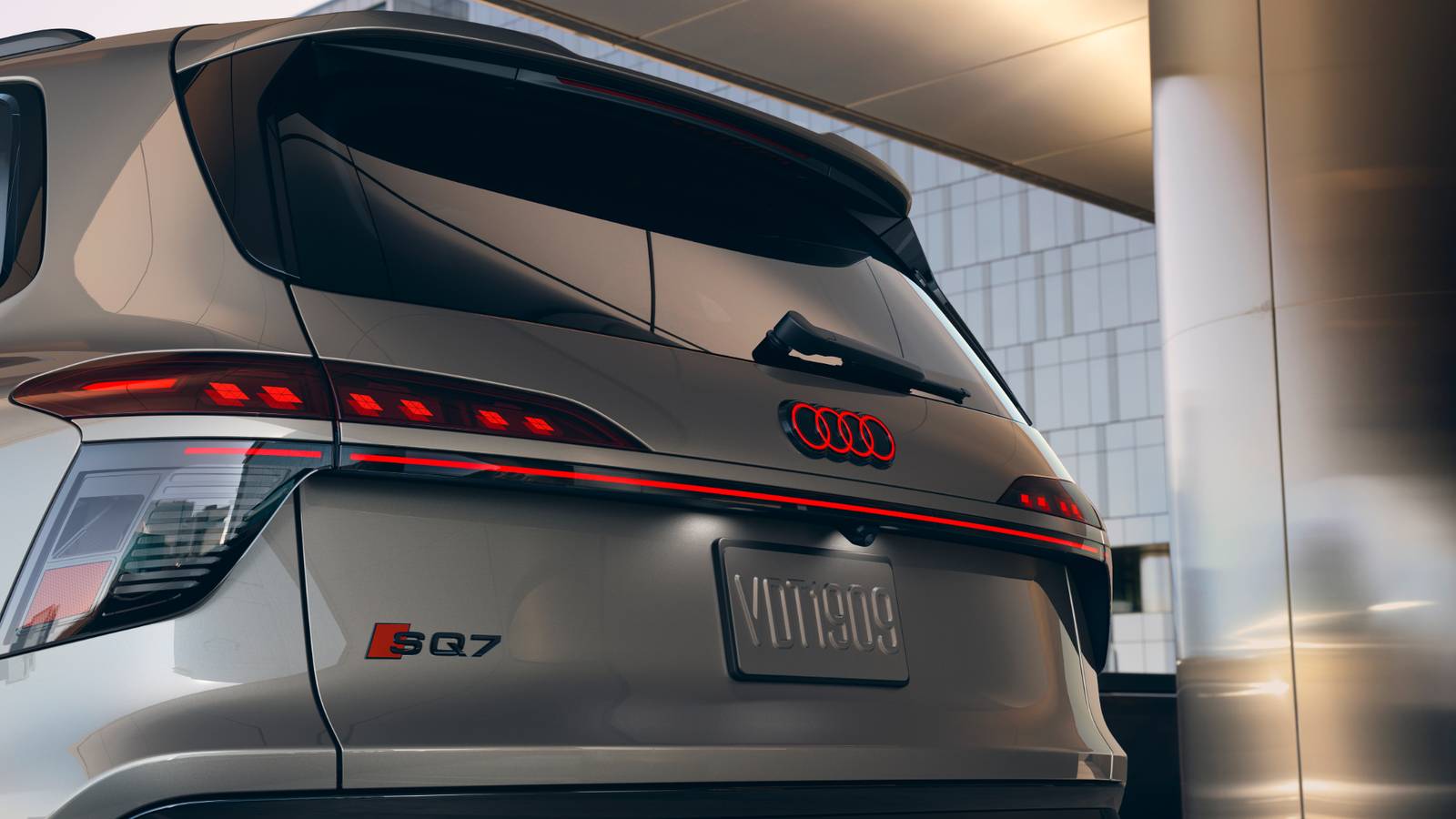 Audi's New SQ7 Has A V8 Engine And X5 M-Level Performance