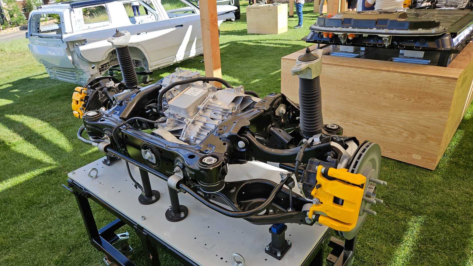 Only 2 American Powertrains Made The Best Engines Of 2026 List, But ...