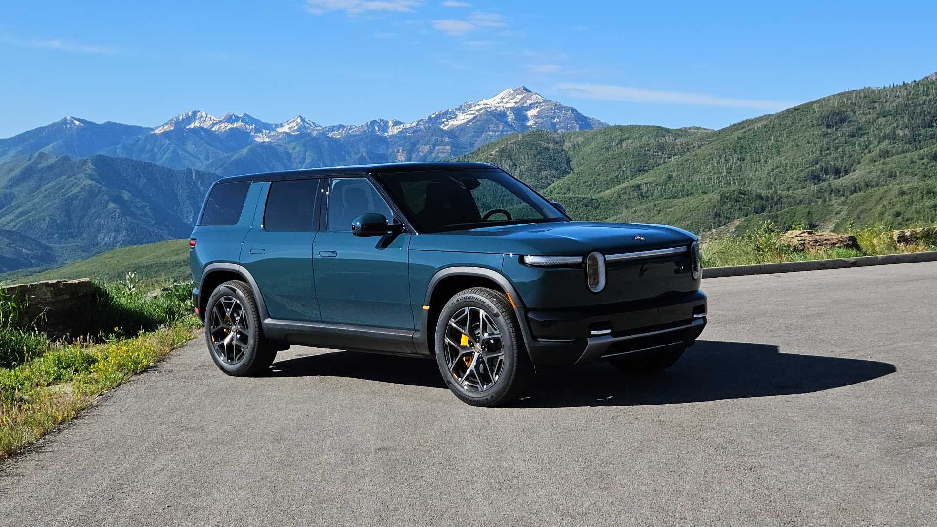 Rivan Razook 2027 Rivian R2 First Drive Review: Big Luxury With A Not-So-Big Price Tag