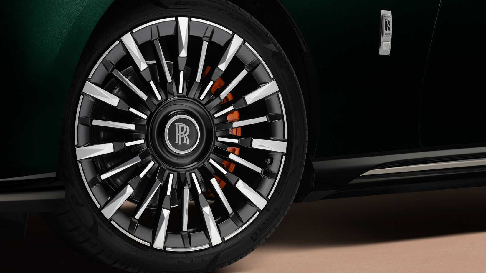 Forget Hood Ornaments, The New Rolls-Royce Spectre Has A Clock Ornament