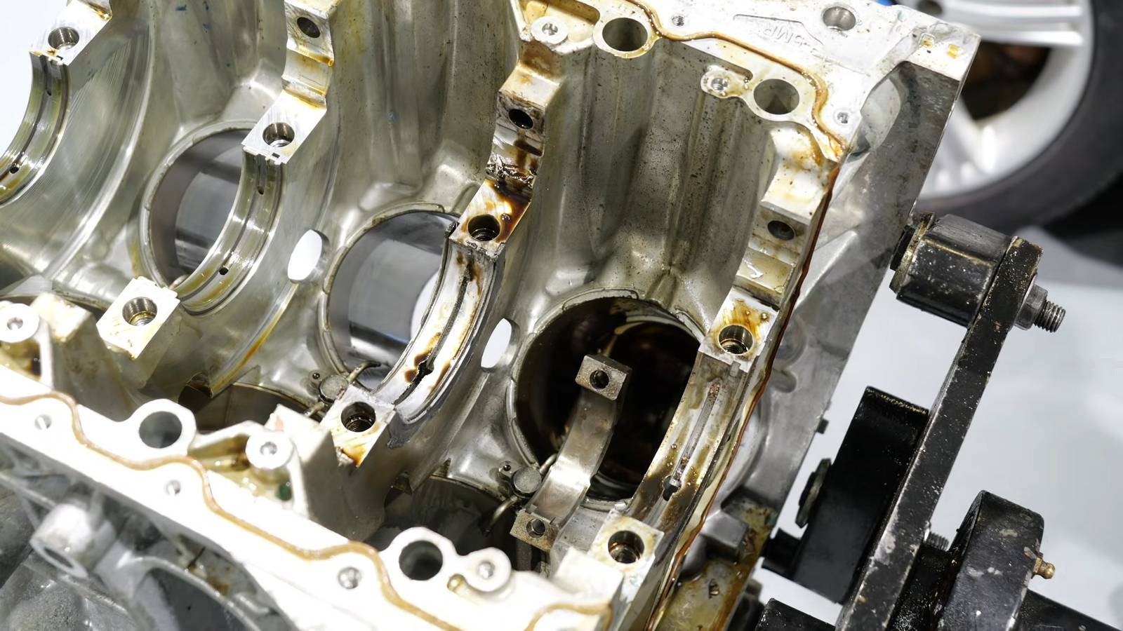 Teardown Reveals The Fatal Flaw In Honda's Legendary V6 Engine