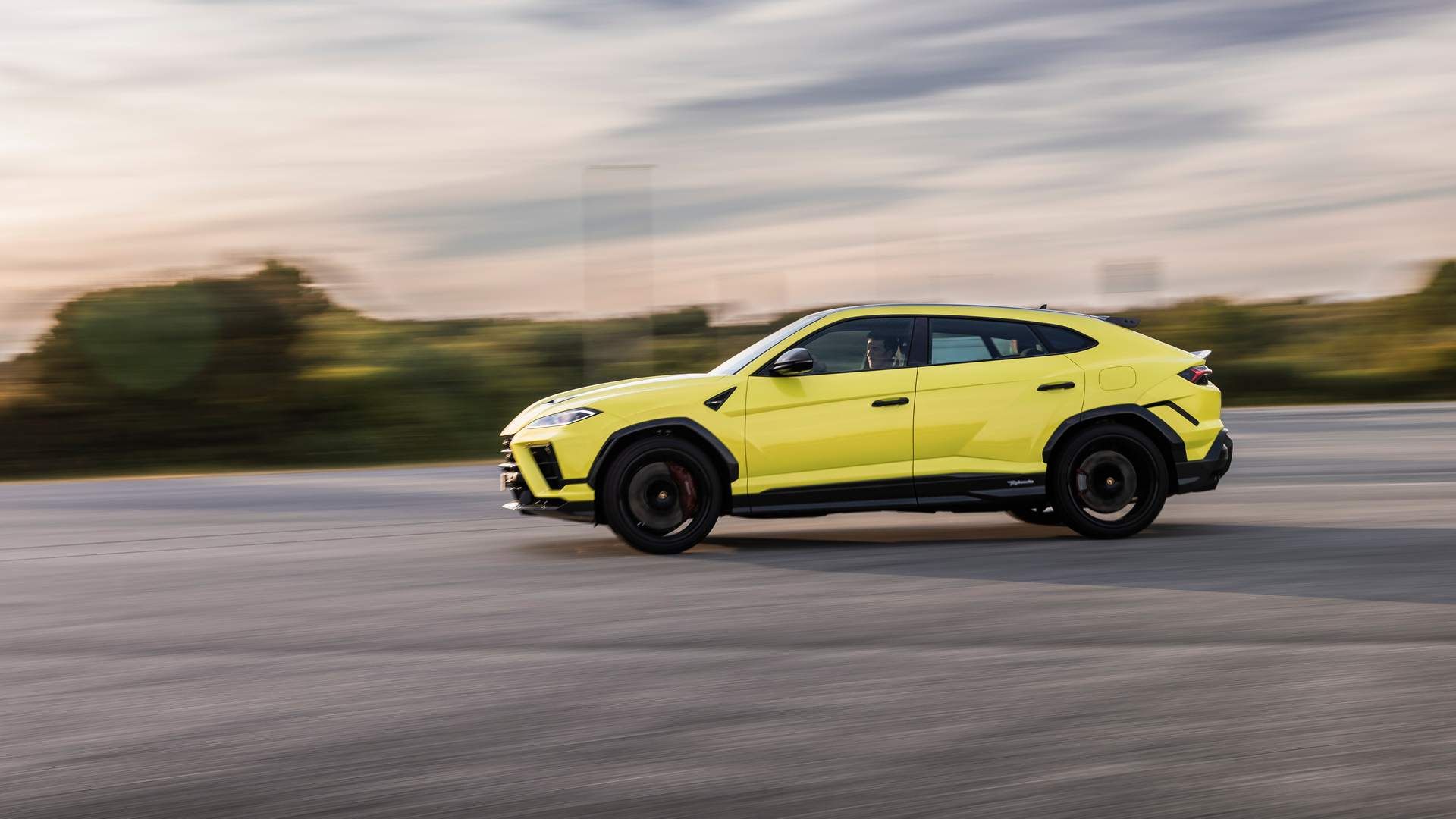 The Lamborghini Urus Performante Is Back, This Time With More Of Everything