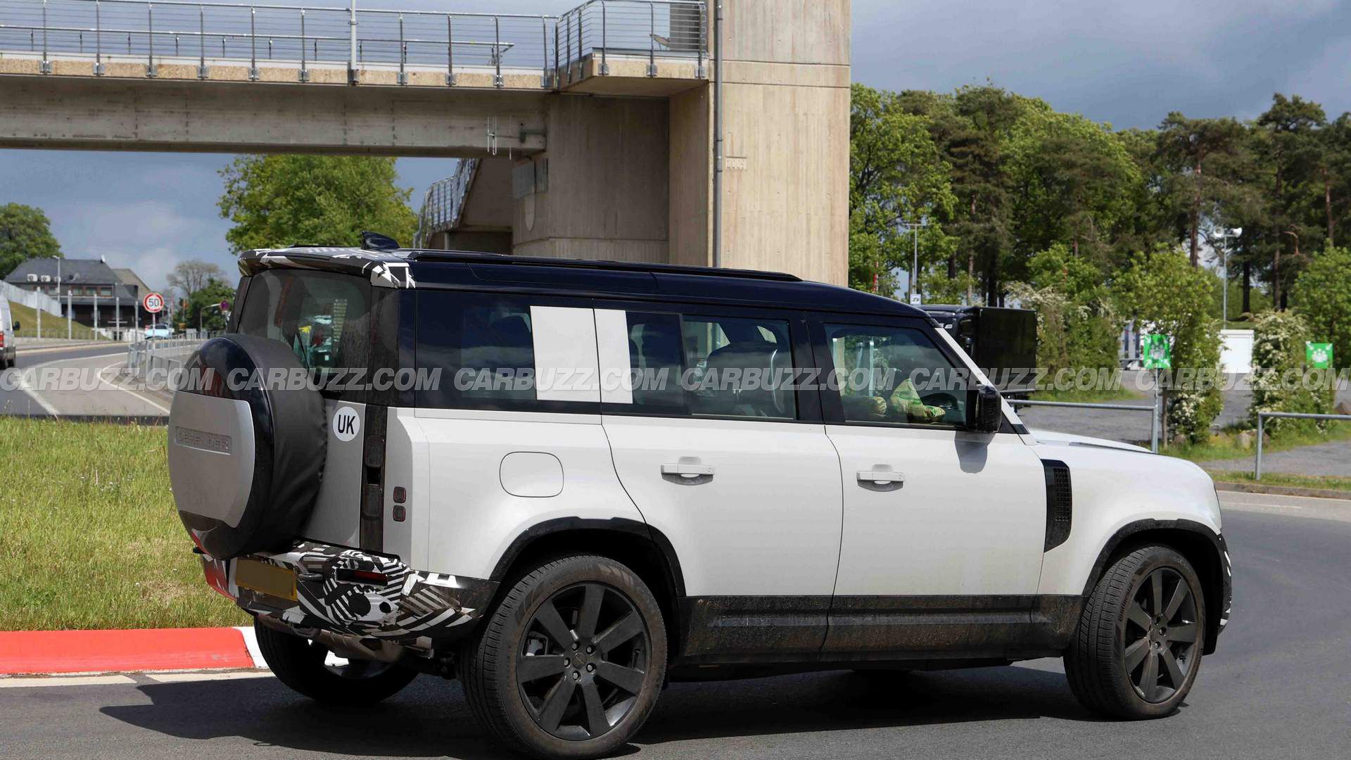 The Latest Land Rover Defender Spy Shots Leave Little To The Imagination