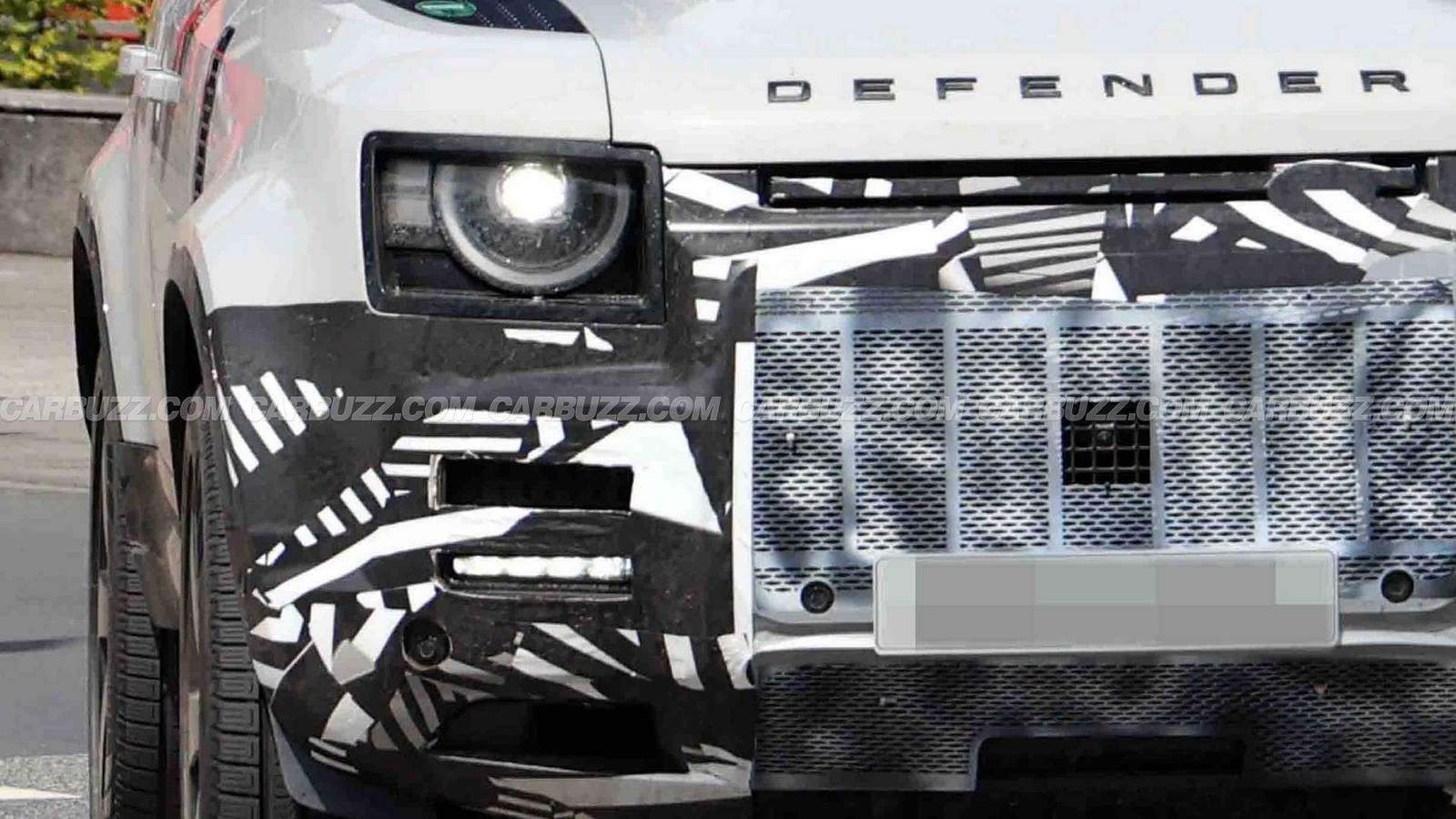 New Land Rover Defender spy shots leave little to the imagination ...