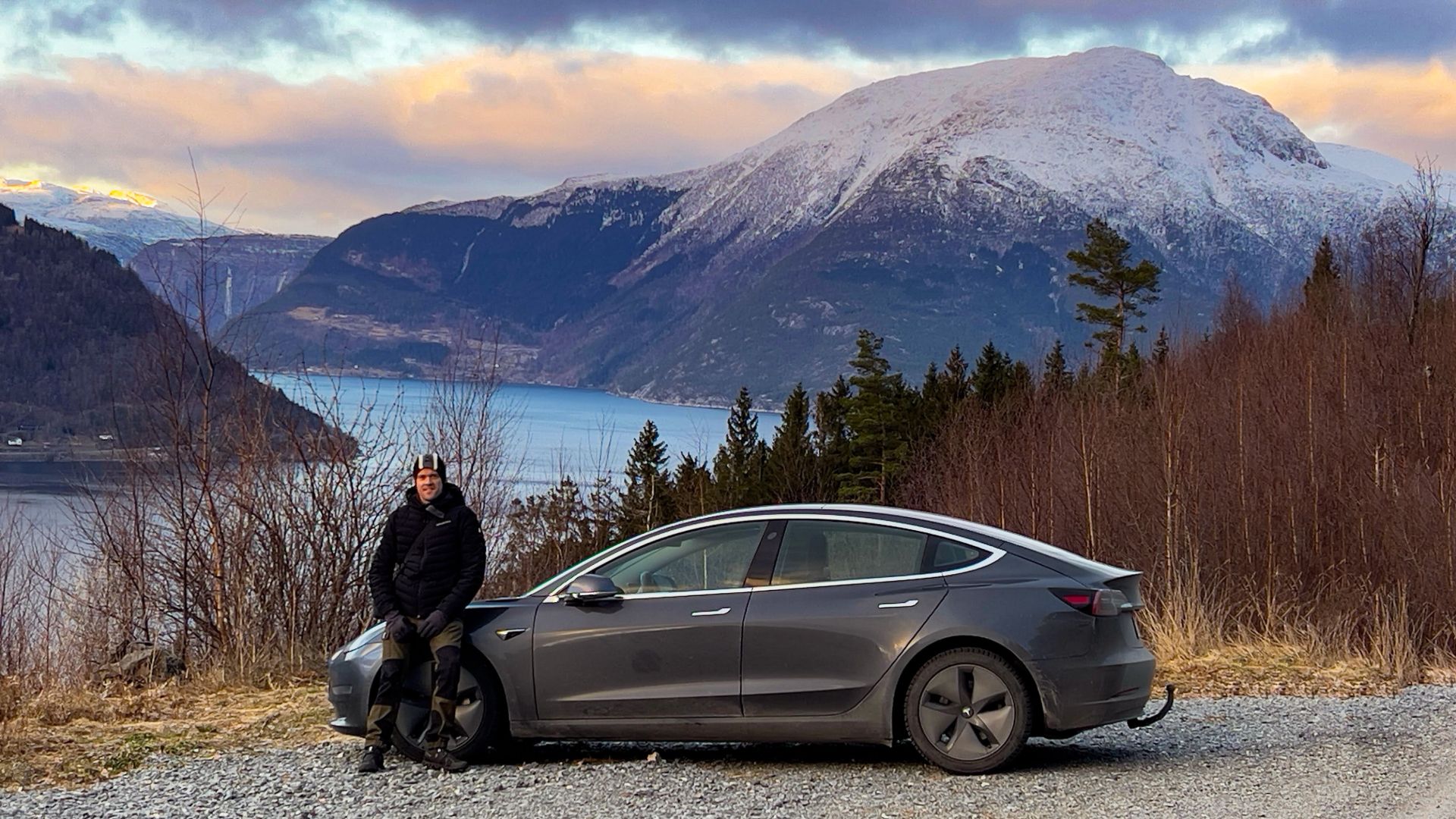3W Auto-life's Newest Brand Ambassador: Lars Strandridder on Tesla ...