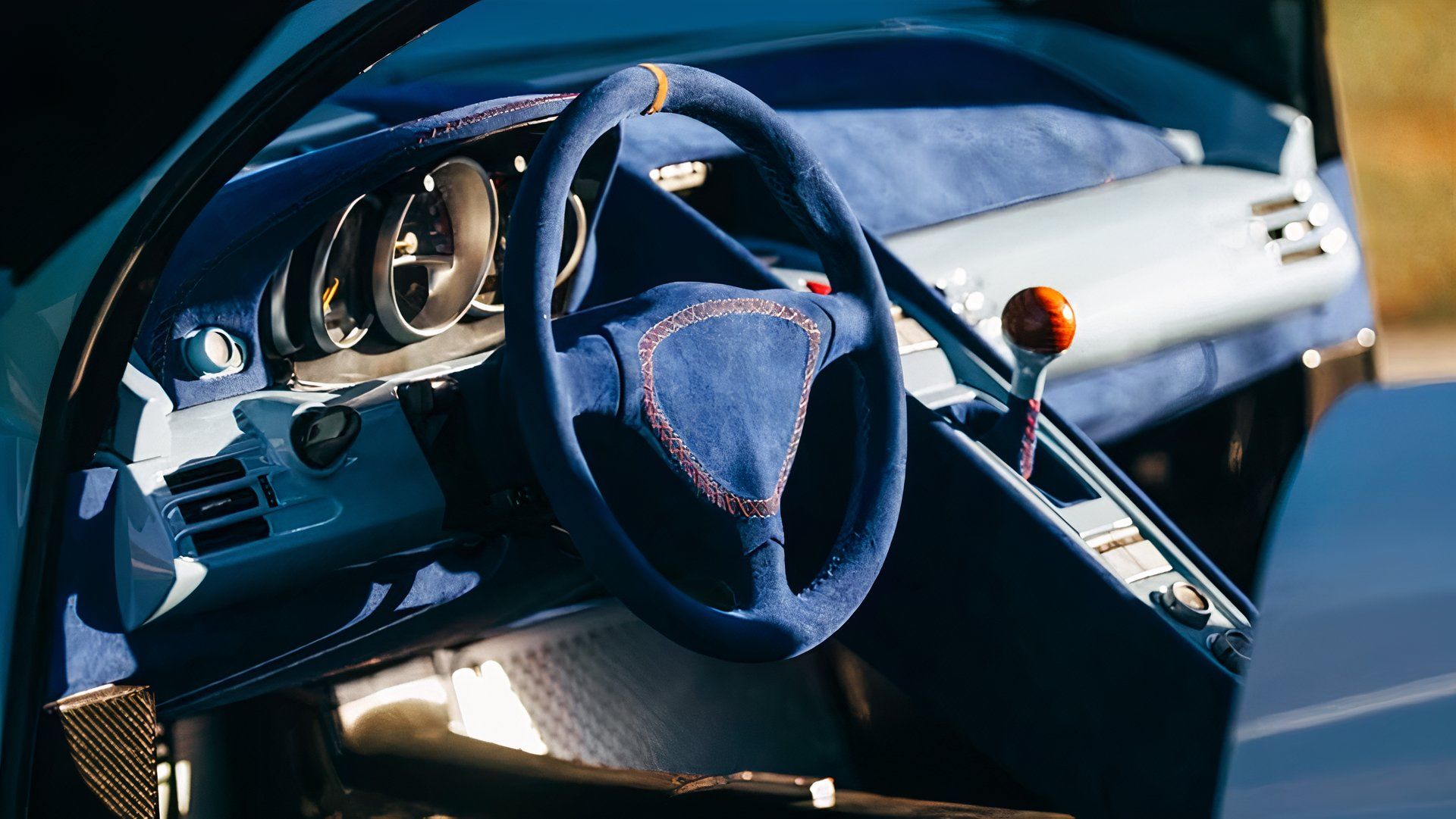 This Dealer Killed A Porsche Carrera GT To Build A Manual, V10