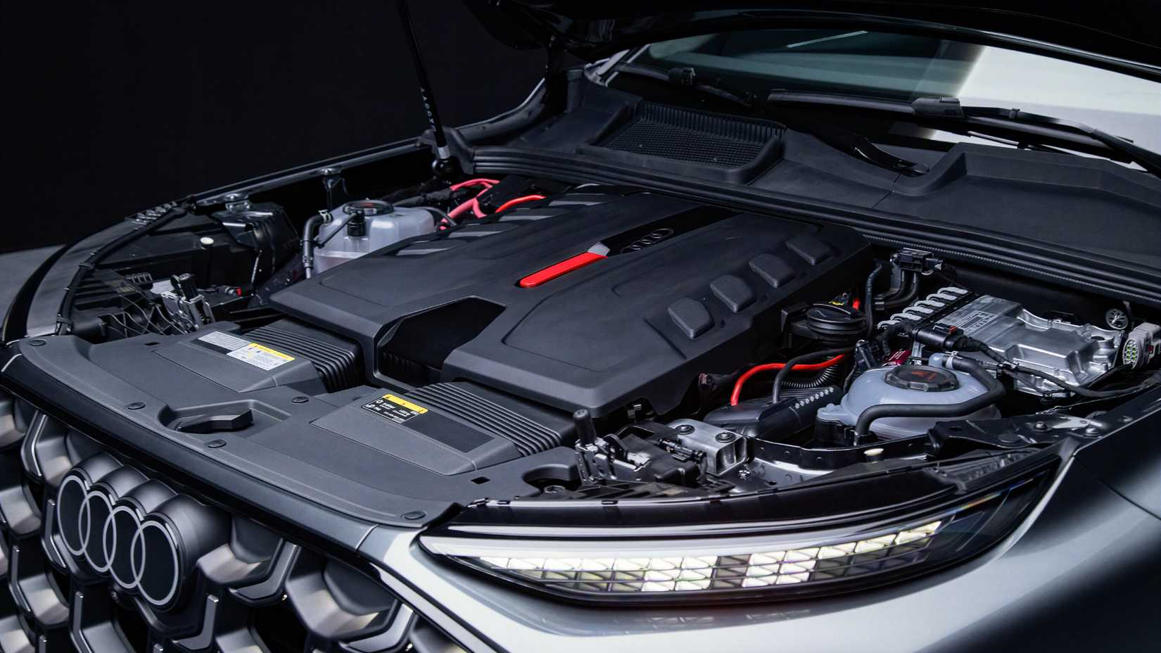 2027 Audi SQ9 Engine RJB (1)