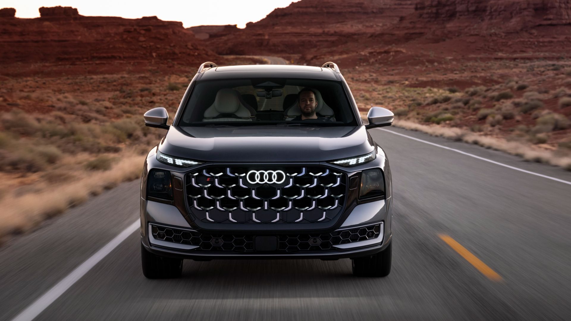 2027 Audi SQ9 exterior outdoor photography (12)