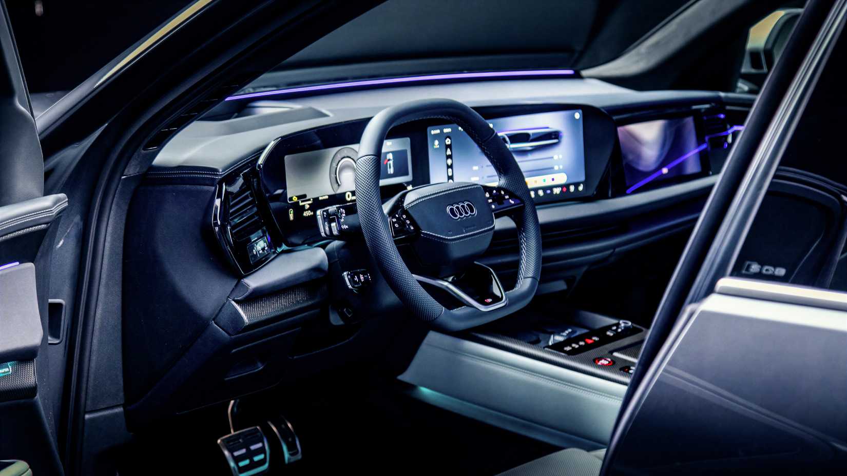2027 Audi SQ9 Interior RJB (1)