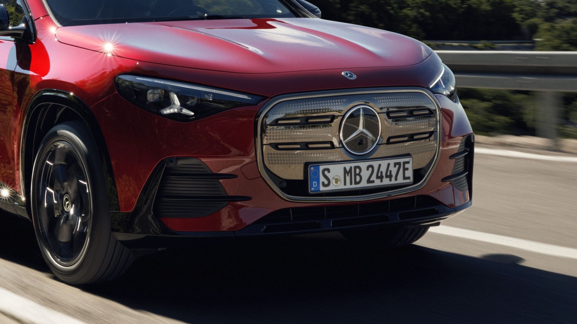 Oficjalnie: Mercedes GLA Klasa 2028 to urocza alternatywa dla Audi Q3