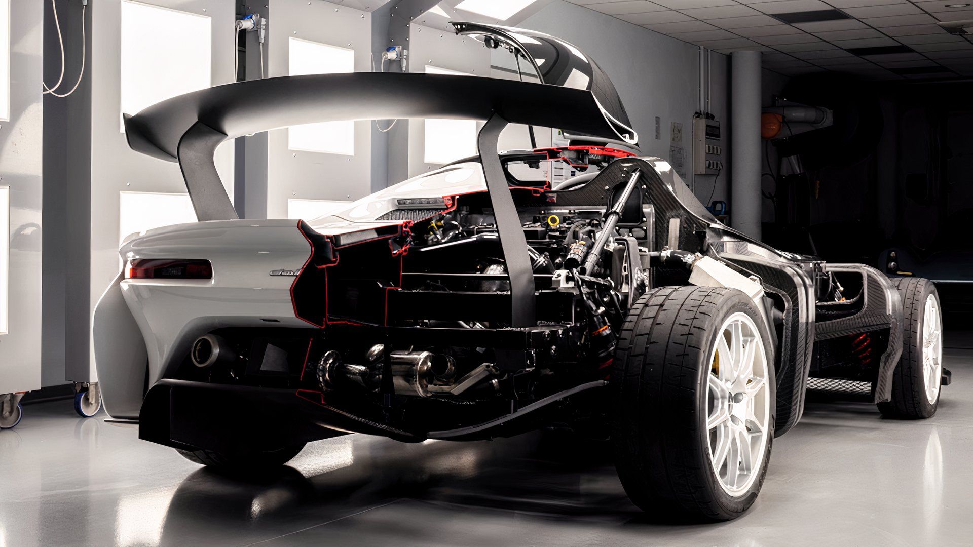Najmocniejszy czterocylindrowy silnik EcoBoost ma moc 500 KM, ale nie znajdziesz go w Fordzie