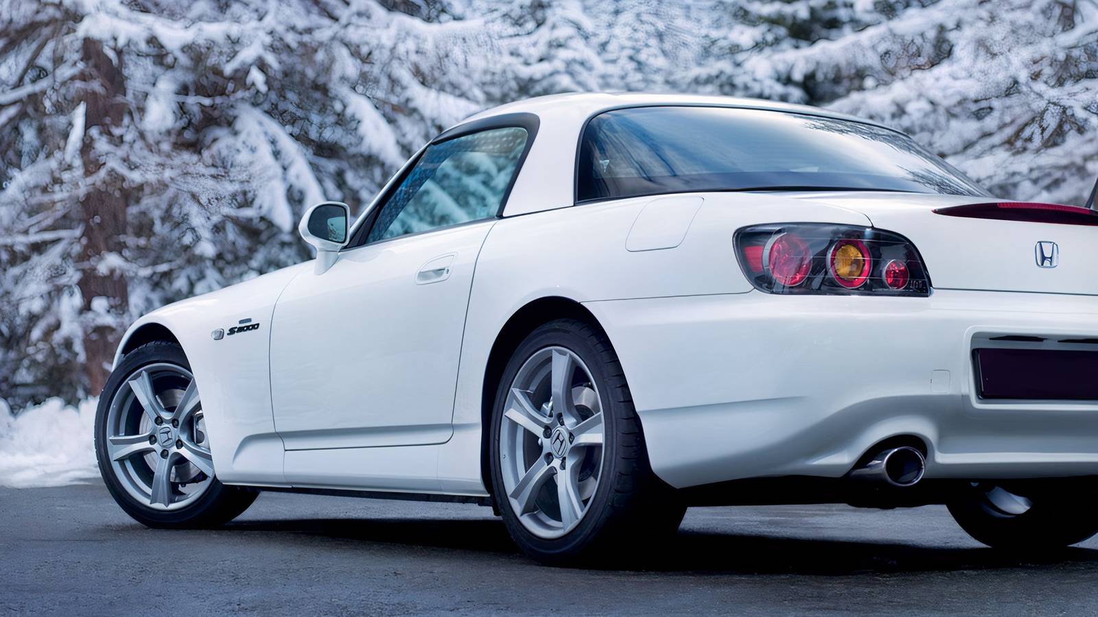 9,000-RPM And High Prices: The Secrets Behind The Honda S2000's Unshakable Used Market Values
