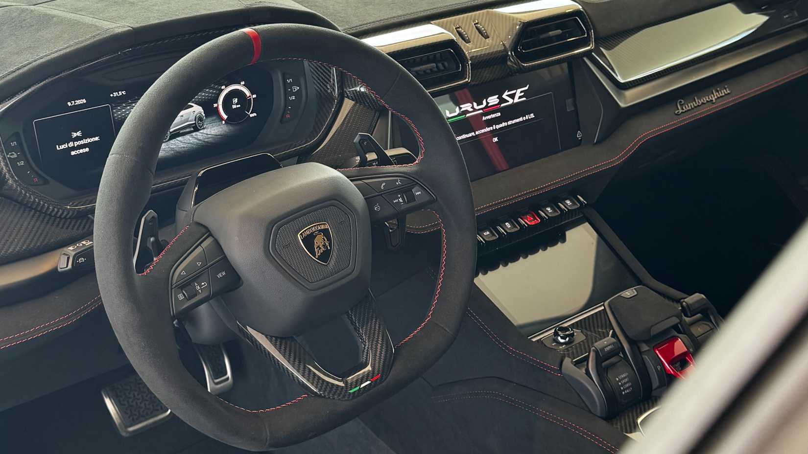 lamborghini-uruse-e-performantef-1