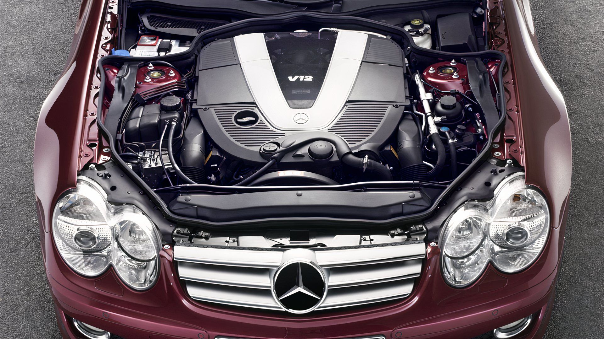 Mercedes-Benz nie-AMG z silnikiem V12 kosztuje połowę ceny najtańszego nowego samochodu na sprzedaż
