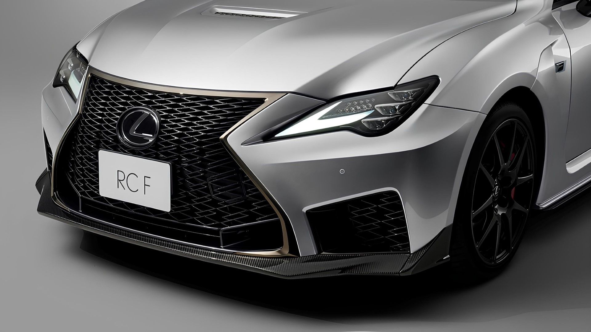 Lexus RC F: wszystko, co trzeba wiedzieć o wszystkich generacjach