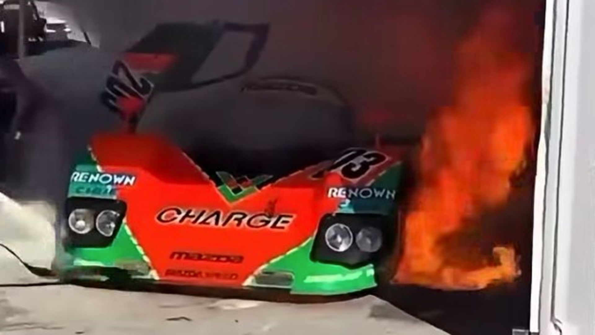 Wideo: wyścigówka Mazdy z silnikiem Wankla płonie podczas Monterey Car Week