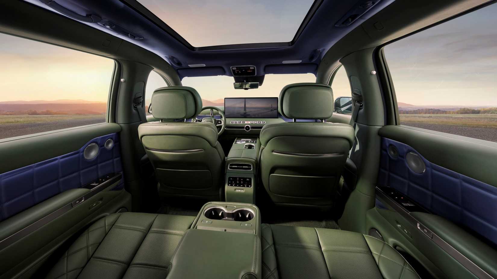 2027 Genesis GV90 5