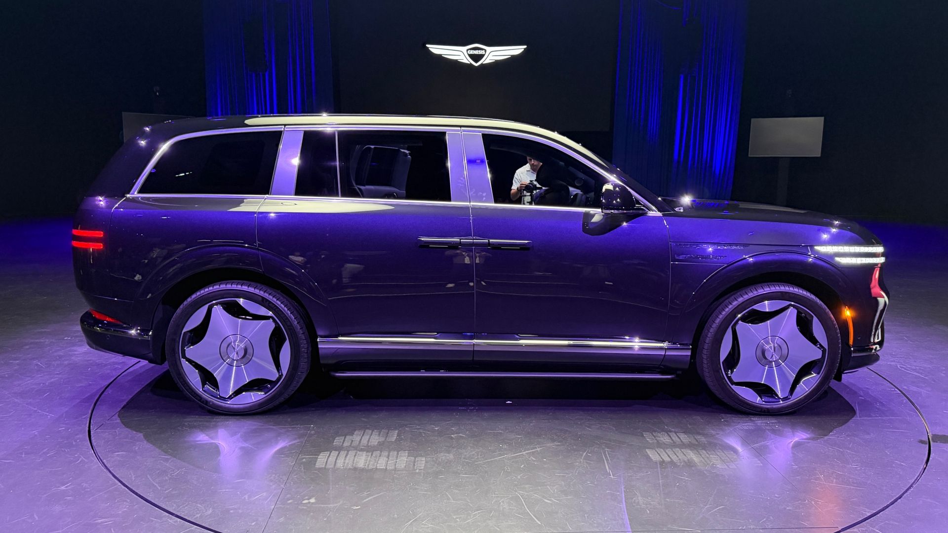 2028 Genesis GV90 Exterior Photos